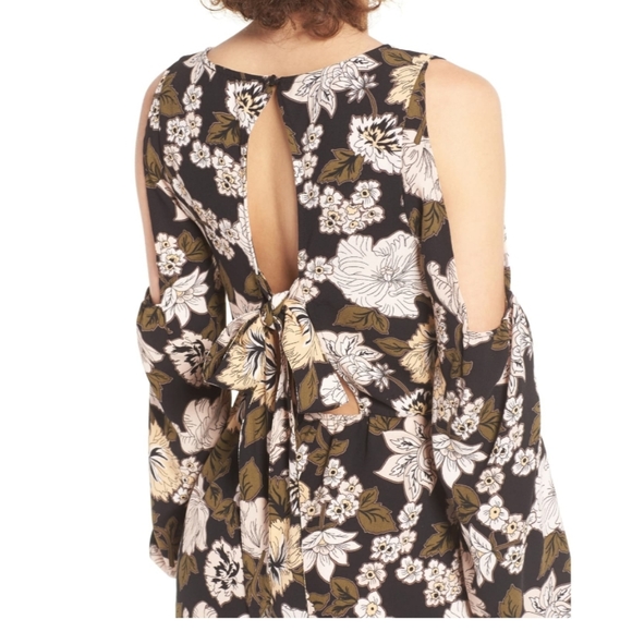 Leith Floral Romper - Picture 3 of 8